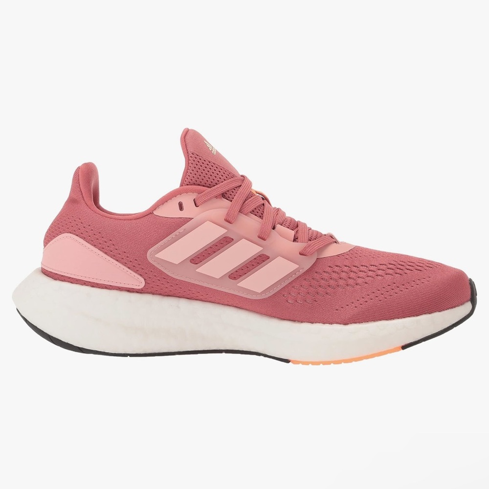 NWT Adidas Pureboost 22W Women’s Running Shoes / Sneakers in Coral Size 9B